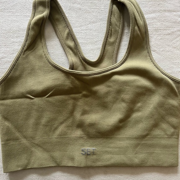 Set Active Set - Picture 3 of 5